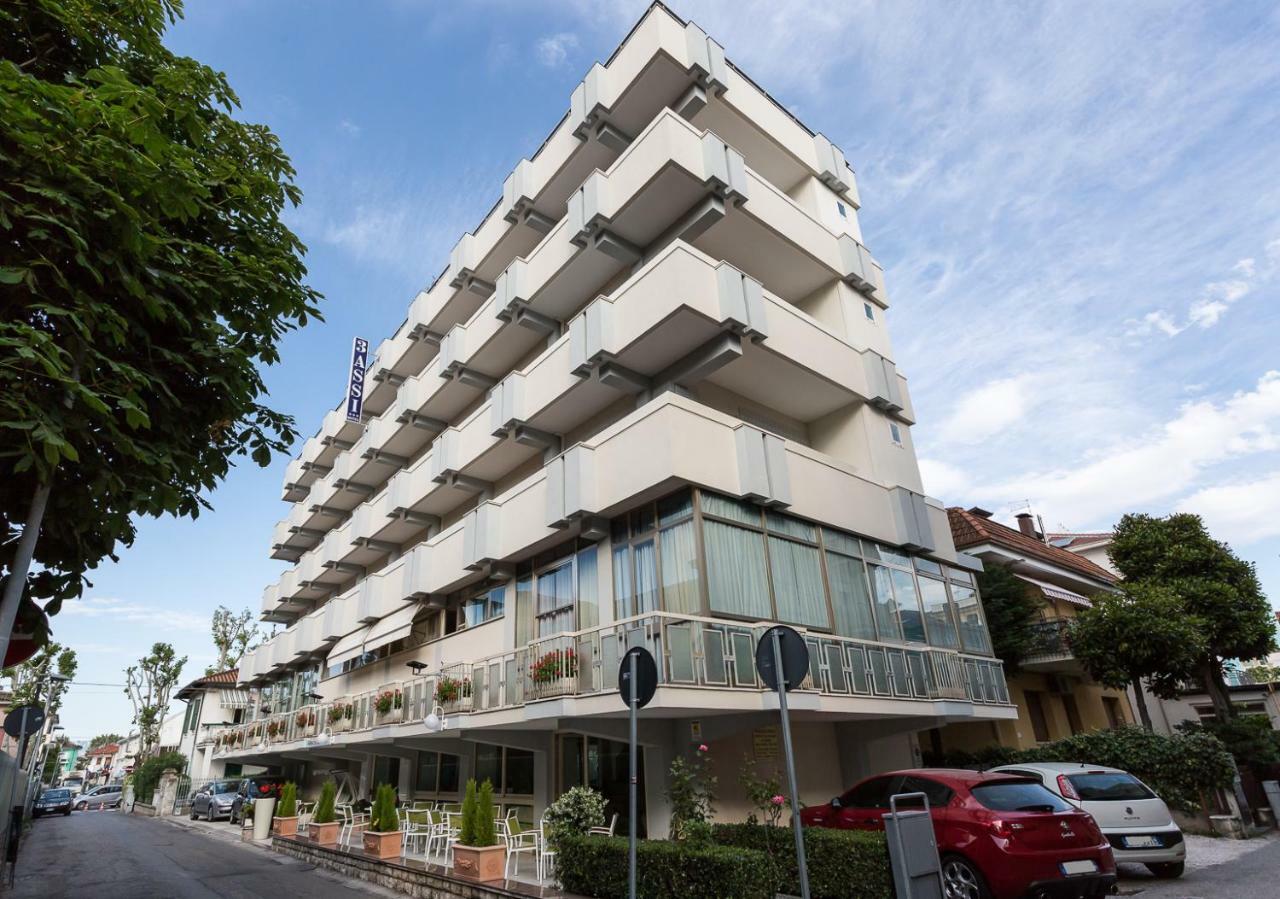 Hotel Tre Assi Rimini Exterior foto